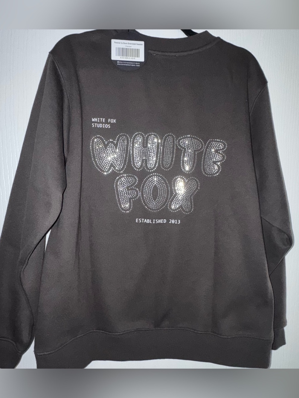 NWT rhinestone White Fox Boutique grey Crewneck Sweatshirt Studded Logo XS/S